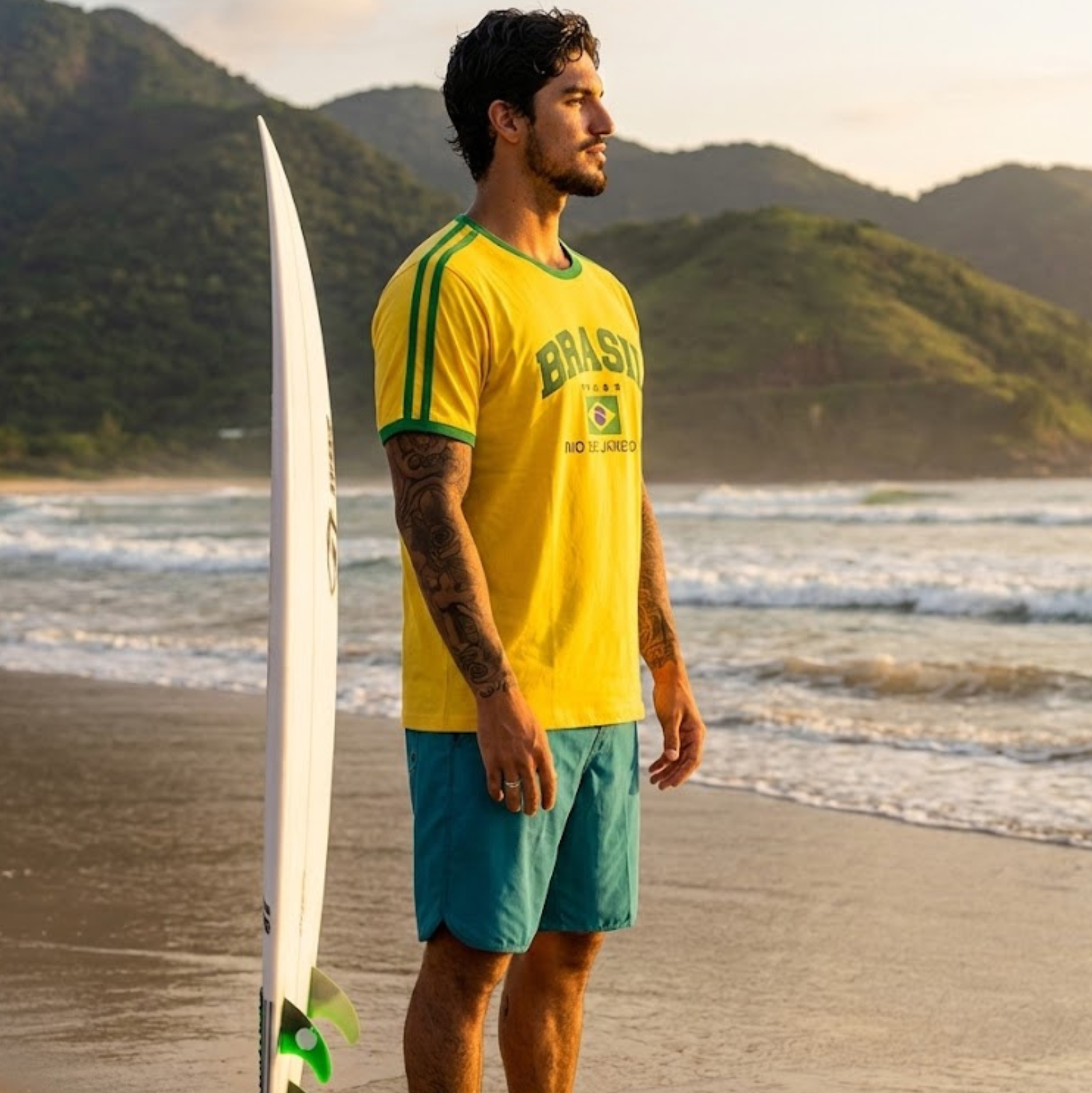 Camiseta Bordada Masculina